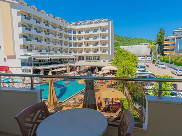 фото Prestige Garden (ex. Prestige Hotel & Apart) изображение №2