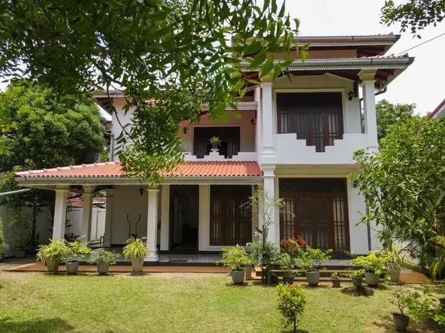 Insy Villa