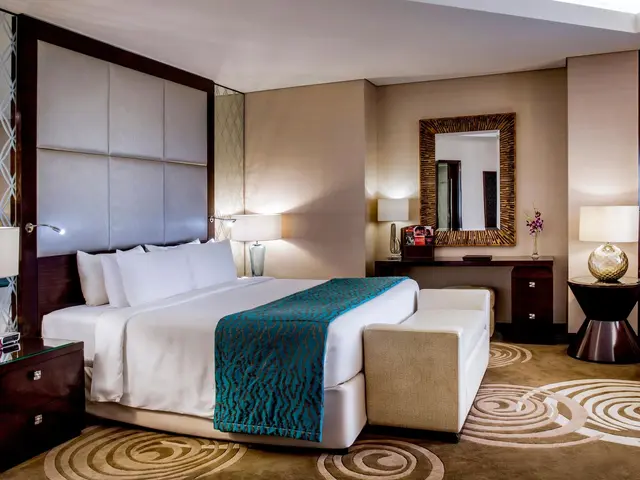 фотографии Crowne Plaza Dubai Deira (ex. Renaissance Dubai) изображение №4