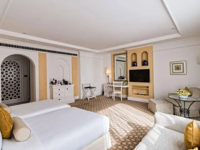 фото отеля Al Habtoor Grand Resort, Autograph Collection (ex. Habtoor Grand Resort & Spa) изображение №5