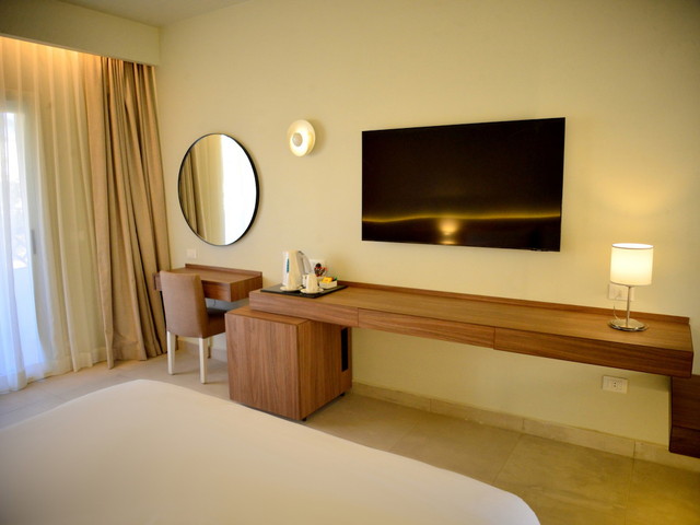 фотографии отеля Reef Oasis Beach Resort изображение №15