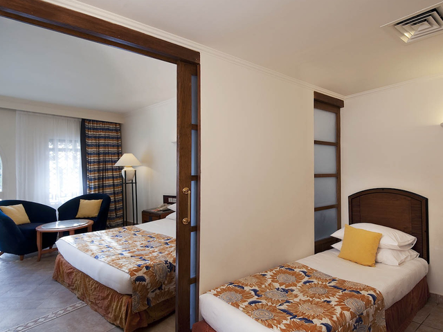 фотографии отеля Reef Oasis Beach Resort изображение №7