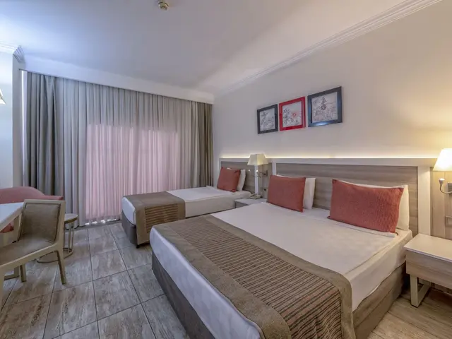 фото LRS Port River Hotel & Spa изображение №2