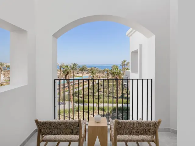 фотографии отеля Serry Beach Resort изображение №3