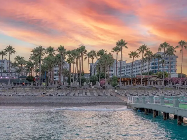 фотографии отеля Meryan изображение №3