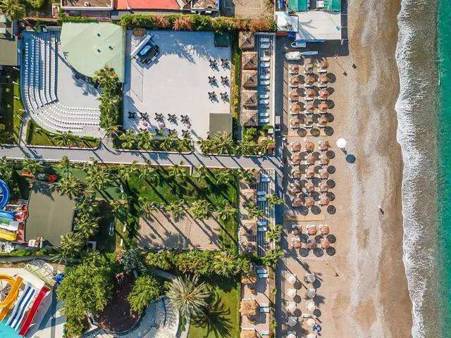 фотографии Holiday Park Resort изображение №28