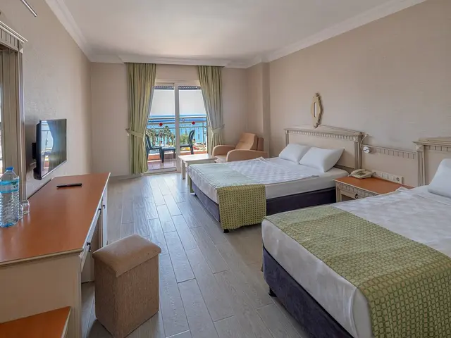 фотографии Holiday Park Resort изображение №16