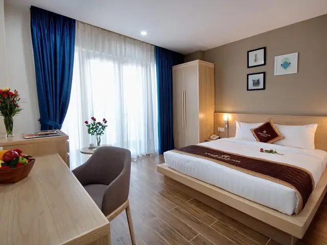 фотографии Gibson (ex. Monica) изображение №4