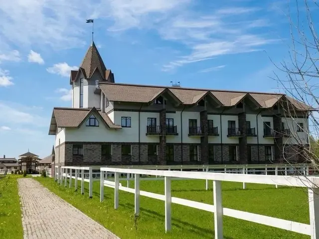 фото отеля Звездный (ex. За Поводом) изображение №1