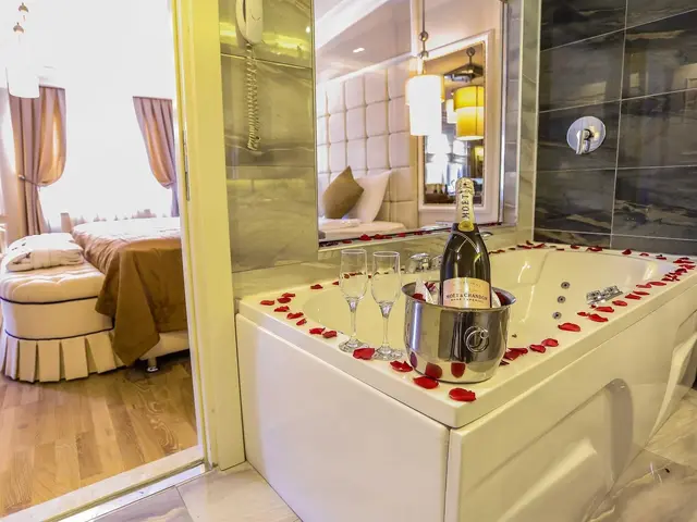 фотографии отеля The Constantine изображение №3