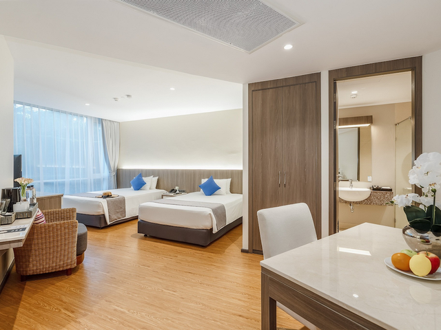 фотографии Splash Beach Resort (ex. Grand West Sands Resort & Villas; Centara West Sands Phuket) изображение №12