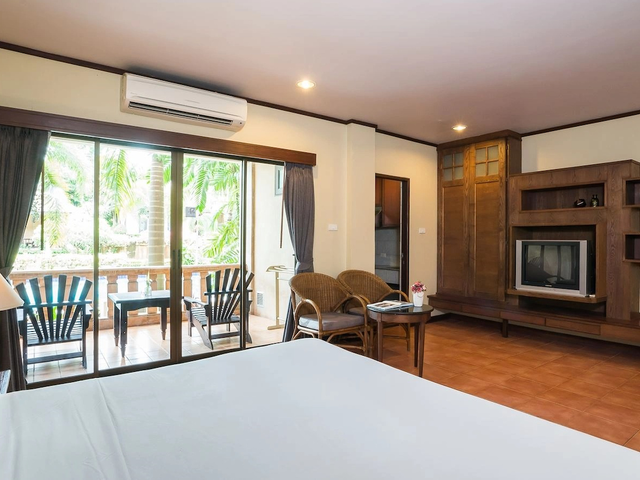 фото Plumeria Resort Pattaya (ex. Plumeria Serviced Apartment) изображение №6
