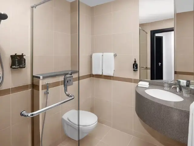 фото Holiday Inn Express Dubai Safa Park изображение №2