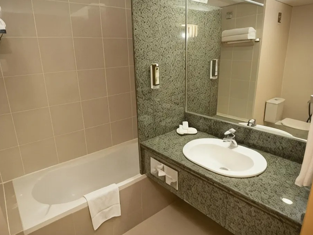 фотографии отеля Novel Hotel City Center (ex. Mercure Abu Dhabi Centre) изображение №7