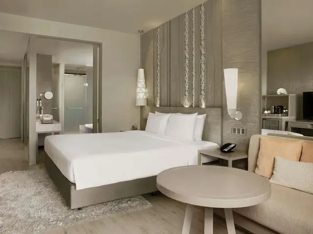 фото Pullman Phuket Arcadia Naithon Beach изображение №2