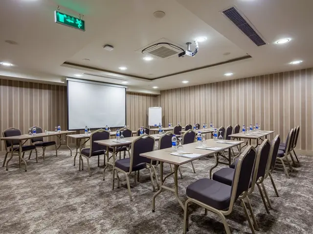 Туры в отель Holiday Inn Antalya Lara 4*, Турция, Анталья — цены и ...