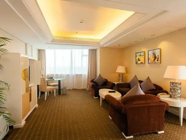 фотографии отеля Haikou Tianyou Hotel (ex. Tienyow Grand Hotel; Huayun Gloria Grand Hotel Haikou) изображение №3