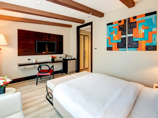 фото The Elysium Taksim (ex. The Elysium Istanbul Mgallery; Rixos Taksim Istanbul) изображение №6