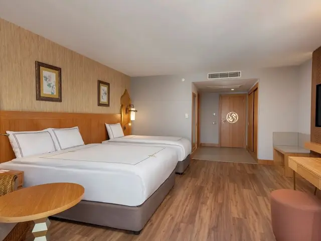 фотографии Royal Dragon изображение №4