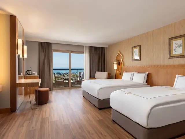 фотографии отеля Royal Dragon изображение №3