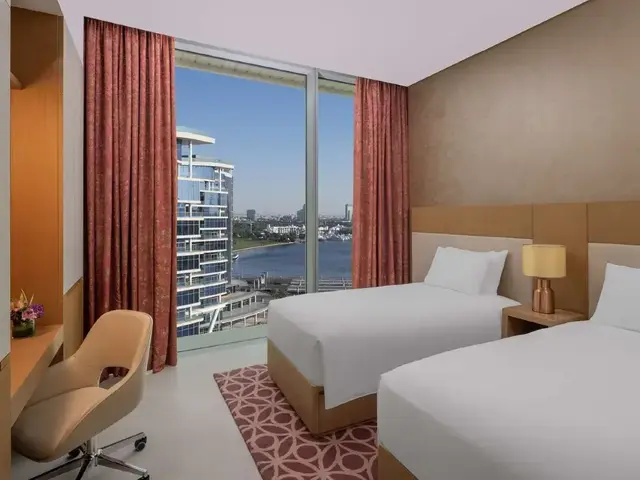 фото Golden Sands Hotel Creek (ex. Hilton Dubai Creek) изображение №2