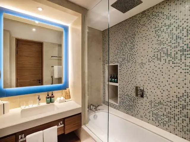 фото отеля Tumbi Hotel Dubai The Palm, Tapestry Collection by Hilton (ex. Tumbi West Palm Beach Hotel Dubai, Tapestry Collection By Hilton) изображение №9