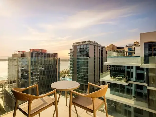 фото Tumbi Hotel Dubai The Palm, Tapestry Collection by Hilton (ex. Tumbi West Palm Beach Hotel Dubai, Tapestry Collection By Hilton) изображение №6