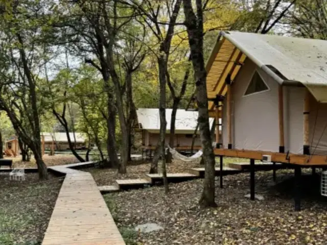 фотографии отеля Глэмпинг Белый Кролик (Glamping Belyj Krolik) изображение №3