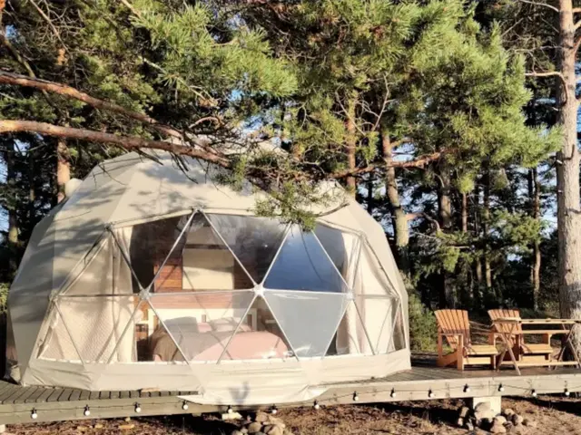 фото отеля Глэмпинг Веззика (Glamping Vezzika) изображение №1
