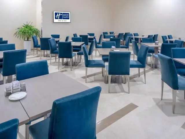 фотографии Holiday Inn Express Luoyang City Center By IHG изображение №24
