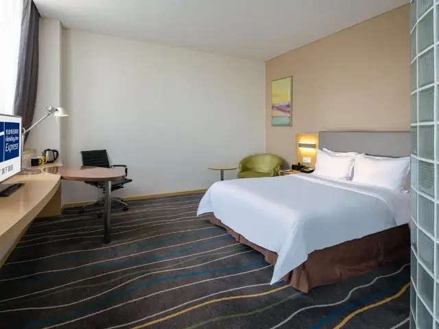 фото Holiday Inn Express Luoyang City Center By IHG изображение №2