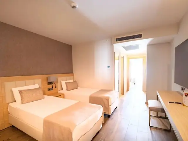 фото Luna Vista (ex. Clover Magic Seagate; Throne Seagate Belek; Dyadom Resort Belek; Vera Seagate Resort) изображение №2