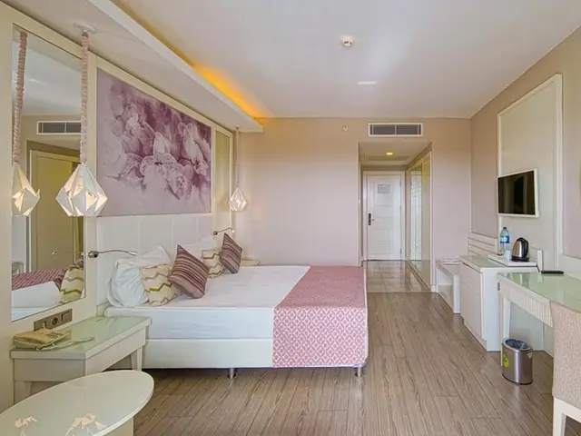 фотографии отеля Diamond Premium Hotel & Spa изображение №3