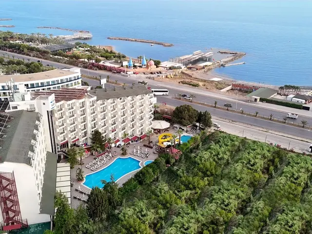Asrin Beach