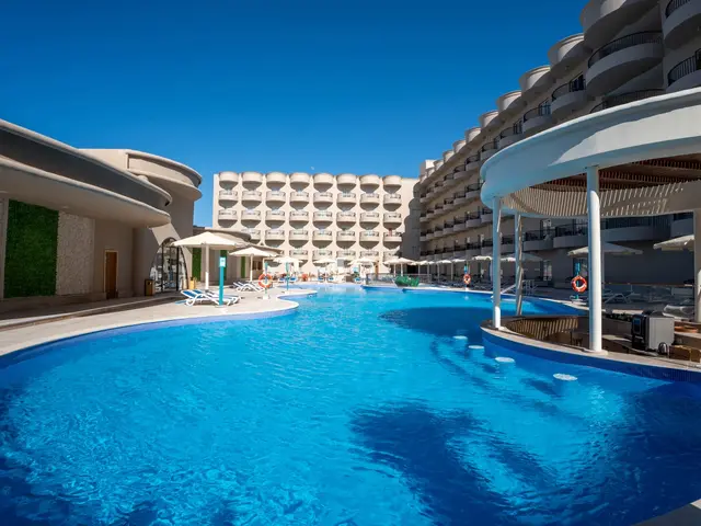 Sunrise Serano Club (ex. Sunrise Riviera Club Aqua Park; Hawaii Riviera Club Aqua Park)