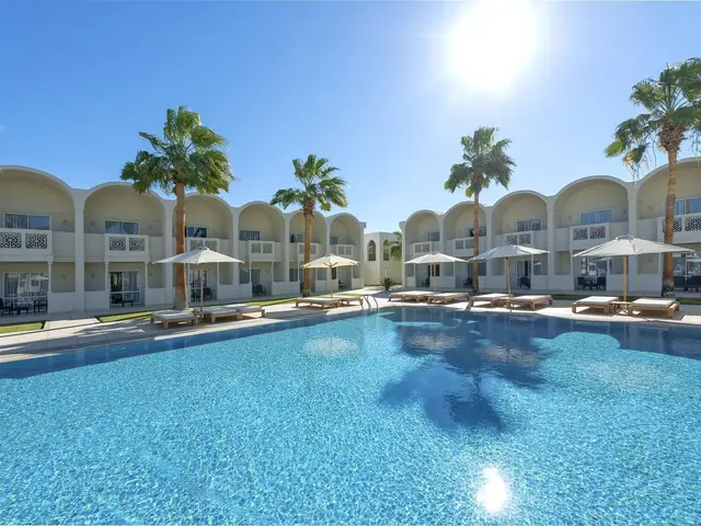 Reef Oasis Beach Resort