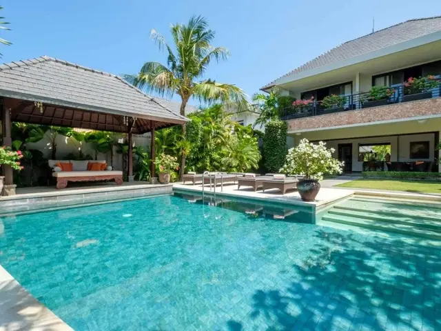фото отеля Eleven Kejora Beachfront Estate изображение №1
