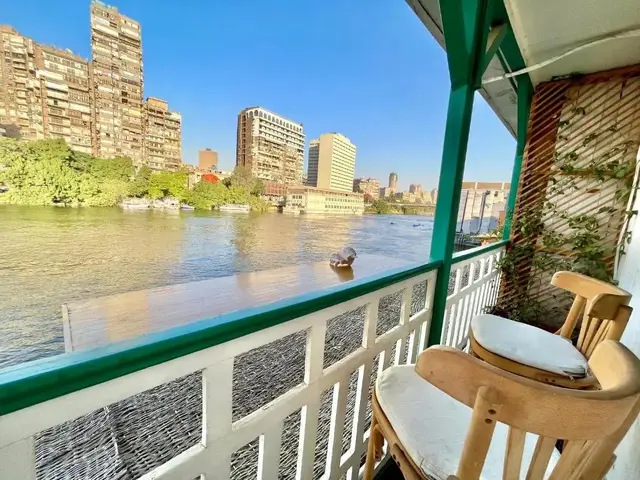 фото отеля Houseboat65 - Historic home on the Nile - Central Cairo изображение №1