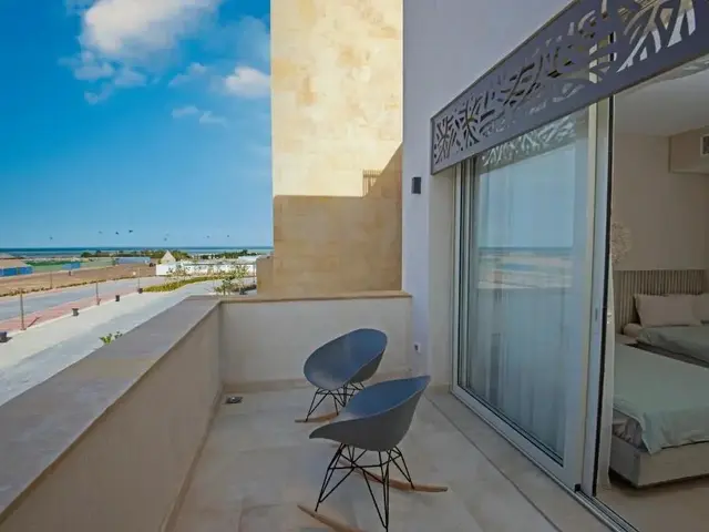 фотографии отеля A Stunning Seaview Penthouse; 3bedrooms + Nanny изображение №15