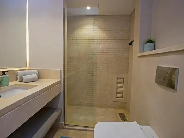 фото отеля A Stunning Seaview Penthouse; 3bedrooms + Nanny изображение №13