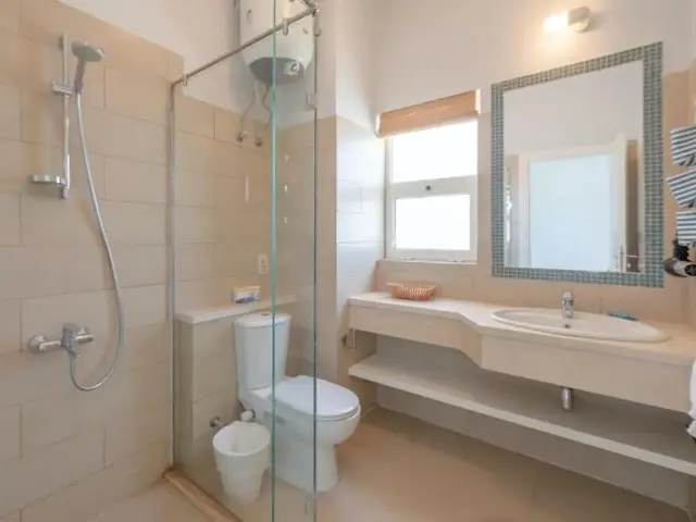 фотографии отеля Sunny 2 Bedroom + Private Roof Terrace Lagoon View изображение №7