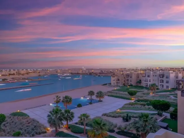 фотографии Sunny 2 Bedroom + Private Roof Terrace Lagoon View изображение №4