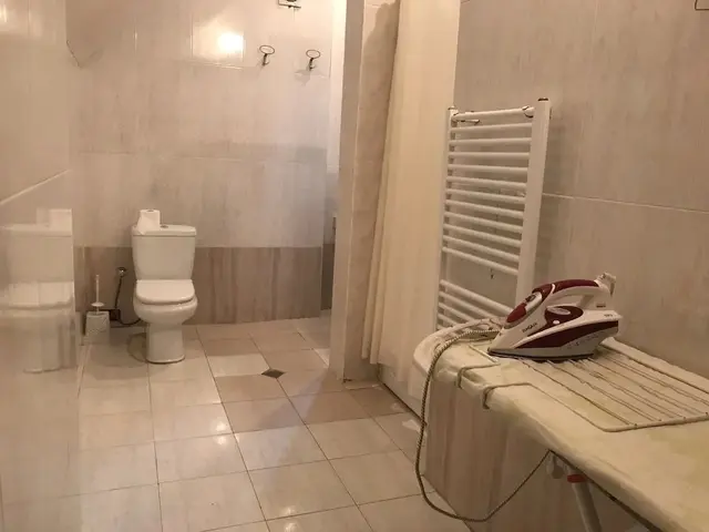 фото Rare house with garden in Tbilisi изображение №2