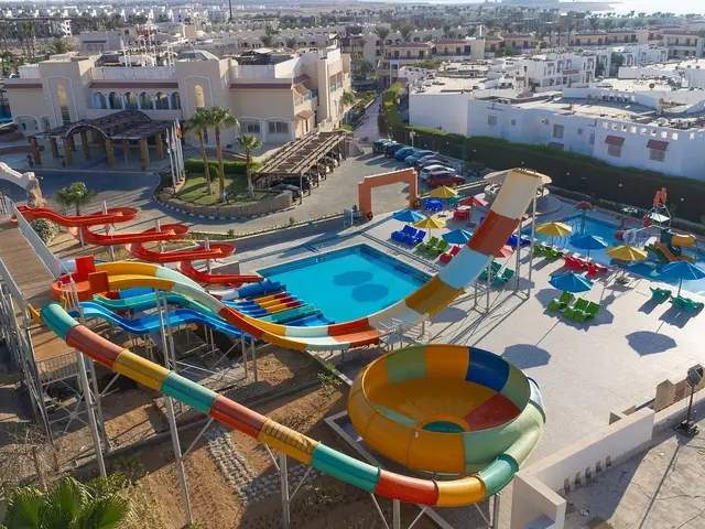 GHI Ivy Cyrene Island Aqua Park Resort (ex. Aurora Cyrene Resort; Sol Cyrene)