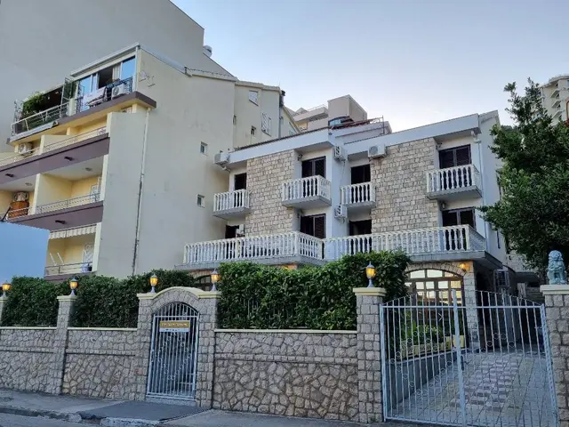 Villa Pietra Residence