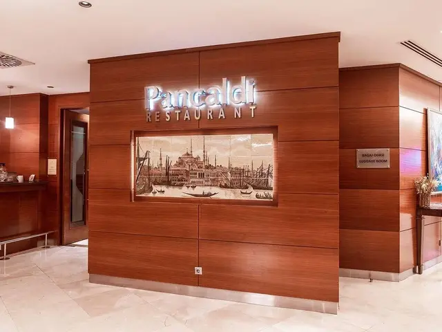 фото Ramada Plaza By Wyndham Istanbul City Center изображение №2