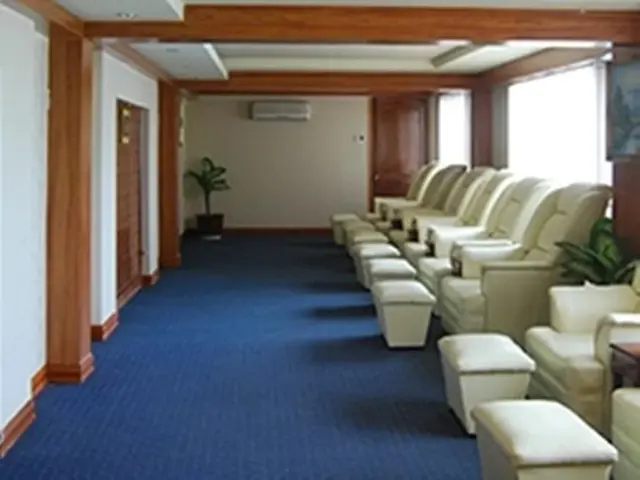 фото Phuong Dong Hotel изображение №6