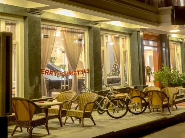 фото отеля Sons Hotel изображение №1
