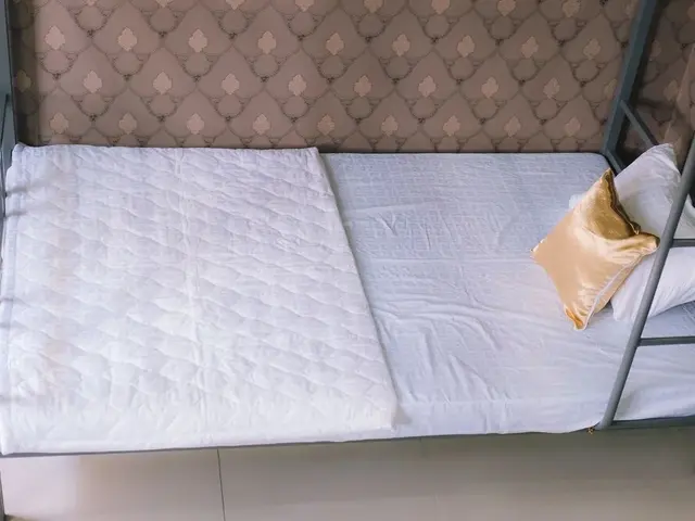 фото White Hotel - Hostel изображение №6