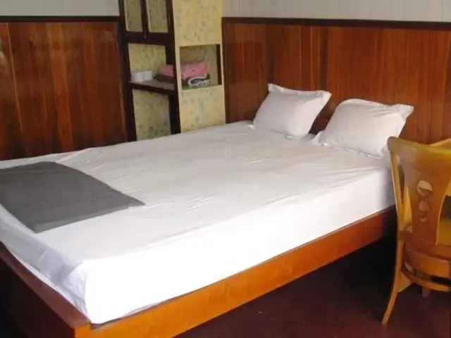 фото Floating Hotel изображение №10